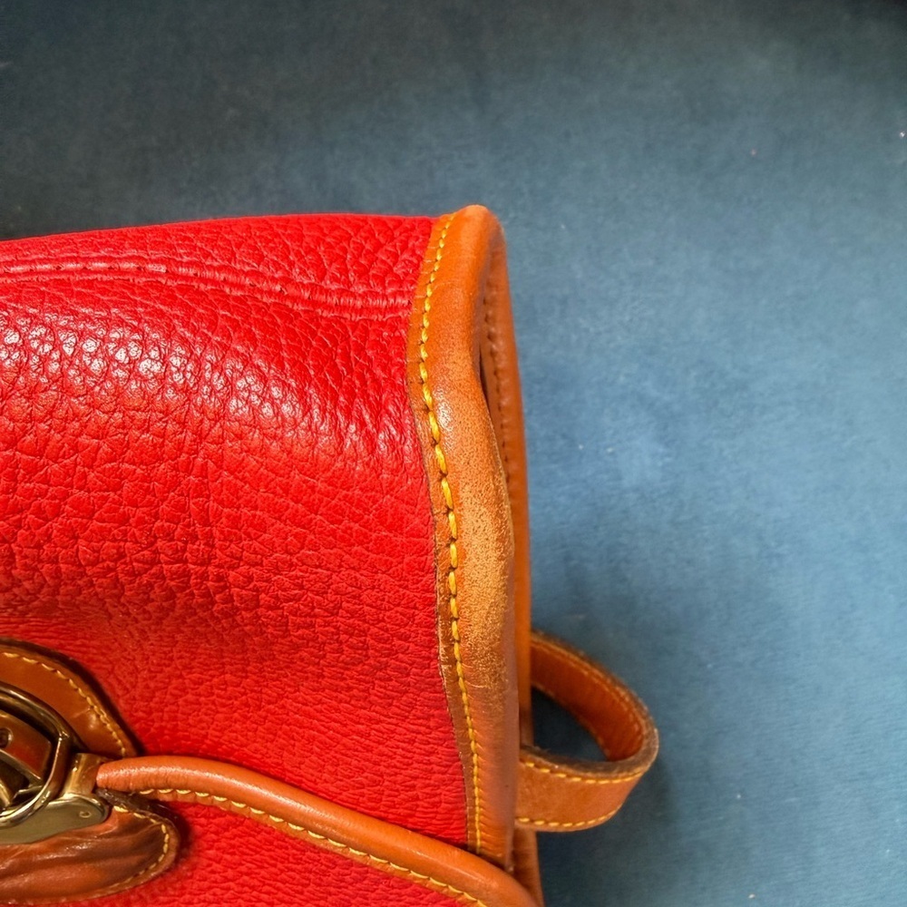 Vintage Dooney & Bourke Red AWL Mini Crossbody Bag British Tan USA - Picture 5 of 9